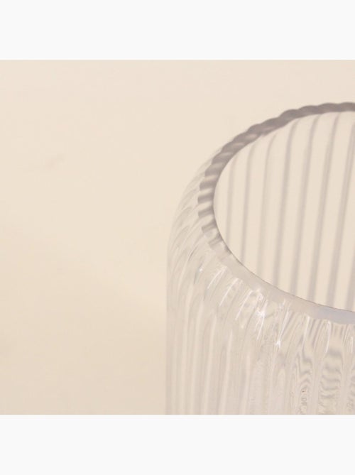 Vase en verre transparent strié 19cm - Kiabi