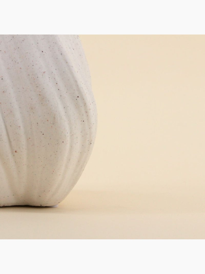 Vase twist en porcelaine blanche vagues, H15cm Blanc - Kiabi