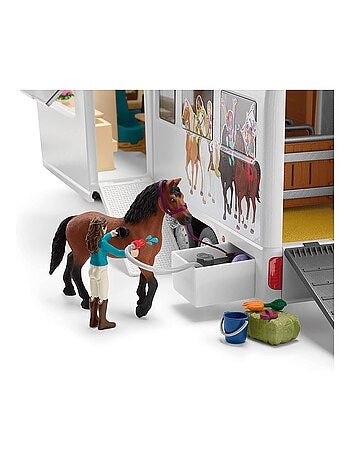 Véhicule de transport de chevaux