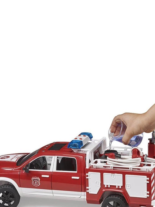 Véhicule d'intervention de sapeurs-pompiers : RAM 2500 avec module son et lumière - Kiabi
