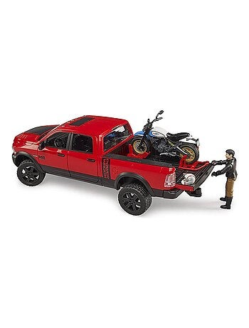 Véhicule Pick-up RAM 2500 Power Wagon avec Ducati Desert Sled et co