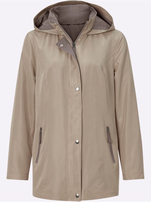 Veste à capuche avec col à revers et poches passepoilées - Taille standard - Moda Vilona - Kiabi Veste à capuche avec col à revers et poches passepoilées - Taille standard - Moda Vilona - Kiabi