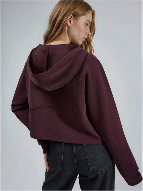 Veste à capuche zippée avec détails élastiques busem - Kiabi Veste à capuche zippée avec détails élastiques busem - Kiabi