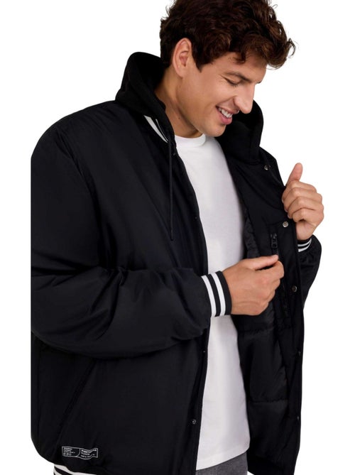 Veste baseball motif/style rayures contrastées - minoti - Kiabi Veste baseball motif/style rayures contrastées - minoti - Kiabi