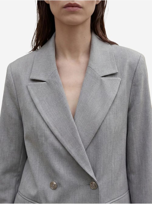 Veste blazer boutonnée pour femme my fashion - Kiabi Veste blazer boutonnée pour femme my fashion - Kiabi
