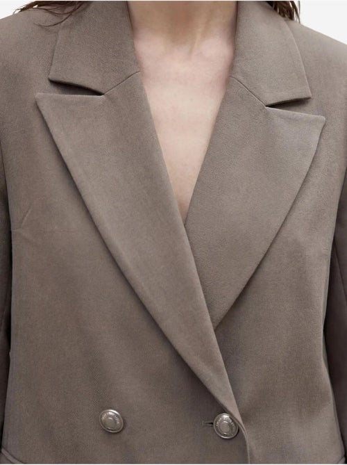 Veste blazer boutonnée pour femme my fashion - Kiabi Veste blazer boutonnée pour femme my fashion - Kiabi