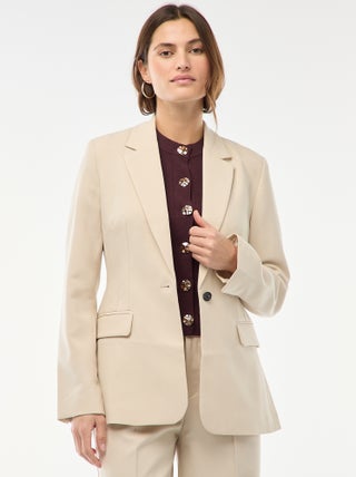 Veste blazer unie à la coupe cintrée
