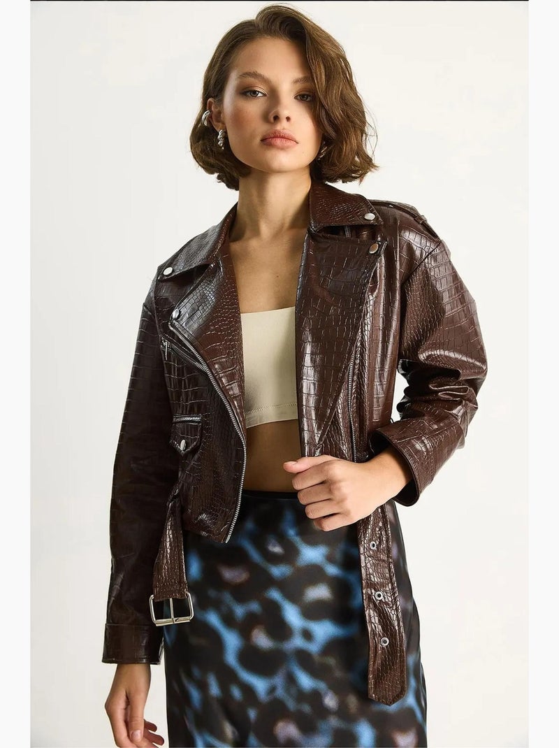 Veste ceinturée courte effet cuir lucci Marron foncé - Kiabi