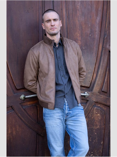 Veste CLAYTON 'Le Temps Des Cerises' - Kiabi Veste CLAYTON 'Le Temps Des Cerises' - Kiabi