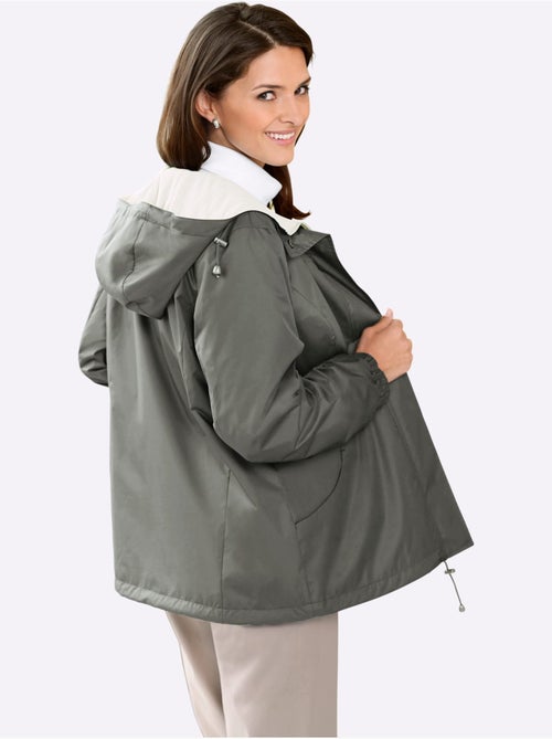 Veste coupe-vent et imperméable avec capuche et poches extensibles - taille courte - witt - Kiabi Veste coupe-vent et imperméable avec capuche et poches extensibles - taille courte - witt - Kiabi