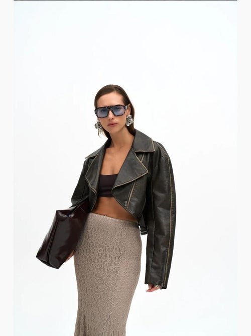 Veste courte décontractée en similicuir mai destroyed mai studios - Kiabi Veste courte décontractée en similicuir mai destroyed mai studios - Kiabi