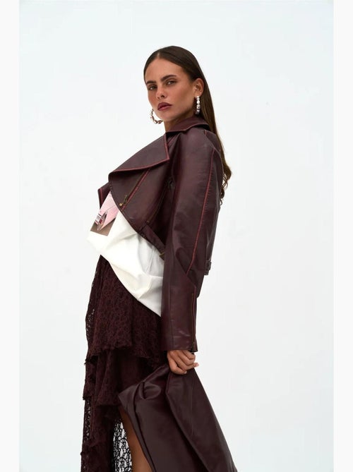 Veste courte décontractée en similicuir mai destroyed mai studios - Kiabi Veste courte décontractée en similicuir mai destroyed mai studios - Kiabi