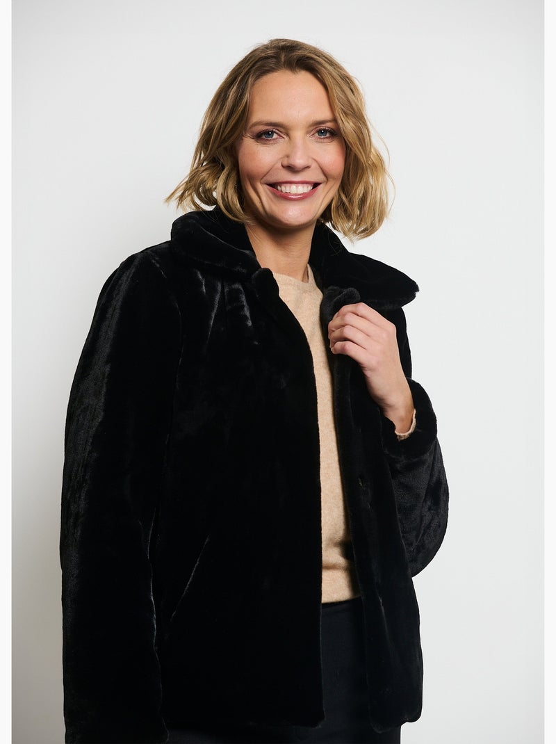 Veste courte en fausse fourrure - AFIBEL Noir - Kiabi
