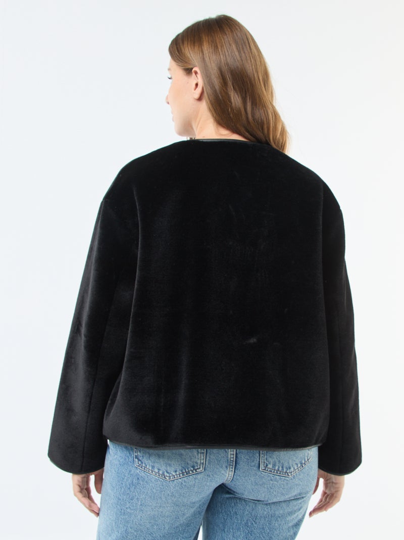 Veste courte en fausse fourrure Noir - Kiabi