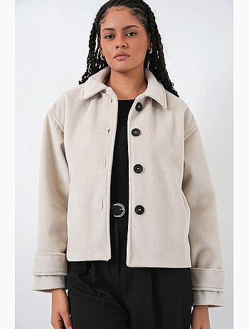 Veste courte en gabardine texturée avec fermeture à boutons bdart