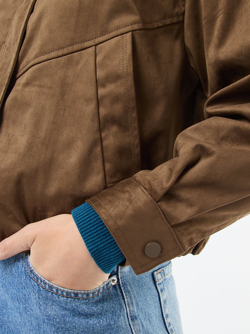 Veste courte en suédine Kaki - Kiabi