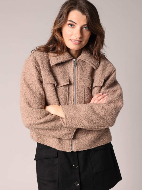 Veste courte en tissu effet bouclette  'Deeluxe' - Kiabi