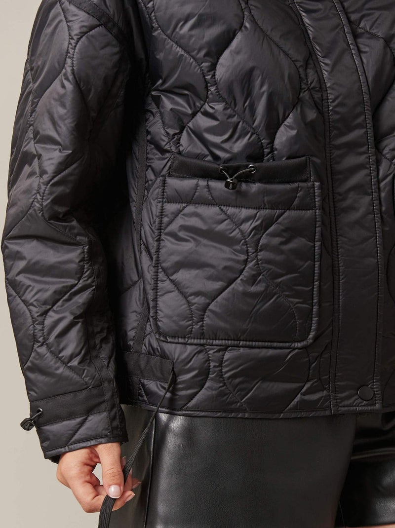 Veste courte matelassée  'Deeluxe' Noir - Kiabi