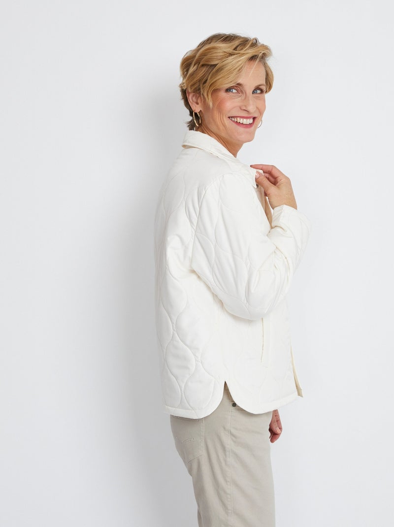 Veste courte matelassée pressionnée Ecru - Kiabi