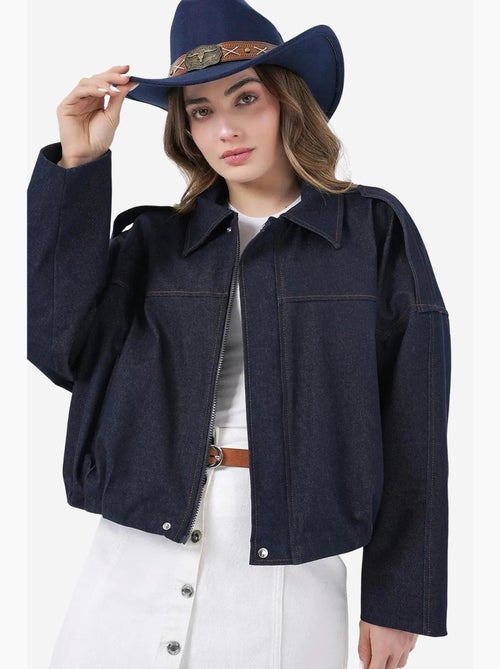 Veste courte oversize avec fermeture éclair et poche bdart - Kiabi Veste courte oversize avec fermeture éclair et poche bdart - Kiabi