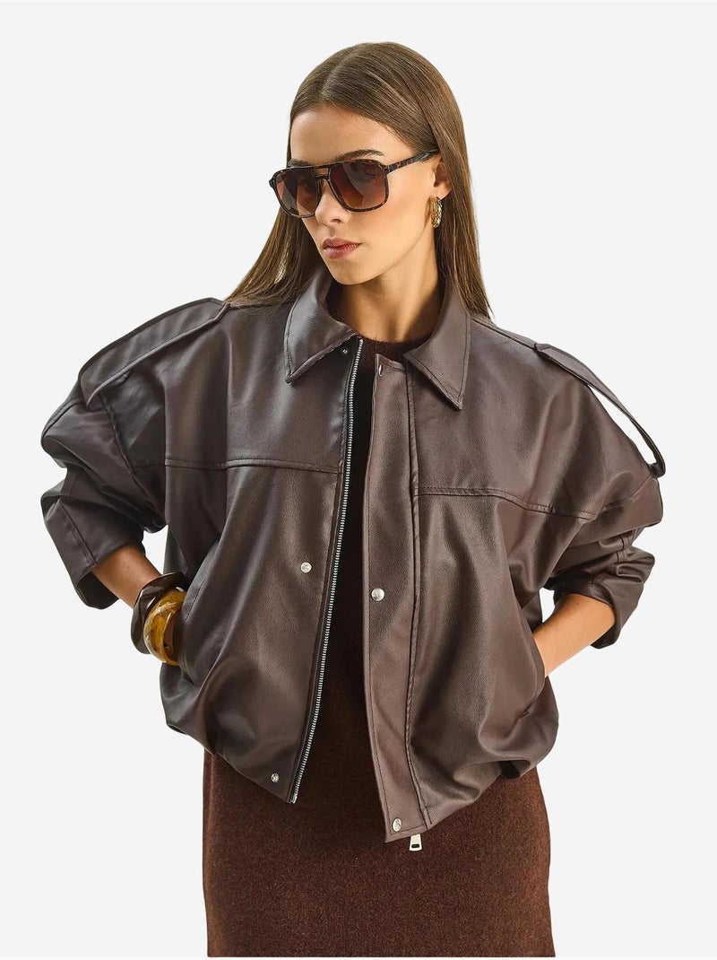 Veste courte oversize en similicuir avec fermeture éclair lucci Marron foncé - Kiabi