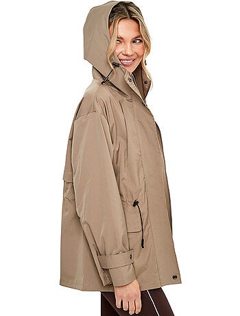 Veste de sport coupe-vent à capuche st8