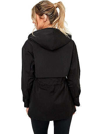 Veste de sport coupe-vent à capuche st8