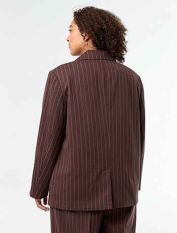 Veste de tailleur longue avec ouverture double boutonnage