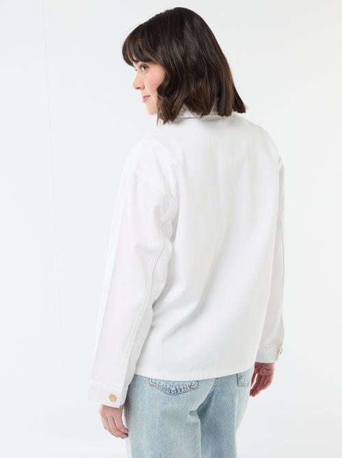 Veste denim courte avec 2 poches plaquées - Kiabi