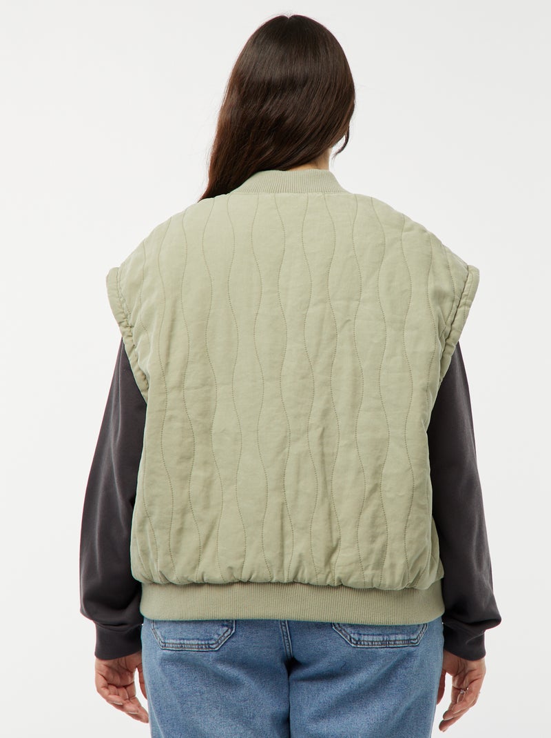 Veste en coton matelassée avec vagues verticales KAKI - Kiabi