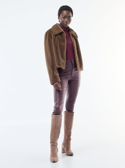 Veste en fausse fourrure à ouverture pressionnée - Kiabi
