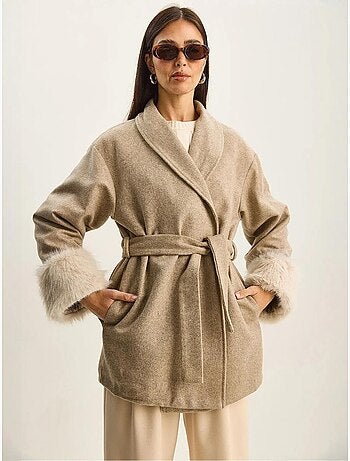 Veste en feutre oversize à col châle et poignets en fausse fourrure lucci