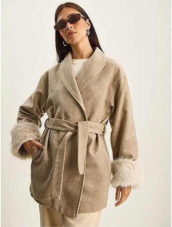 Veste en feutre oversize à col châle et poignets en fausse fourrure lucci