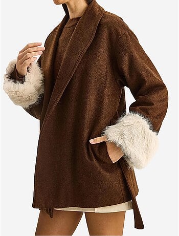 Veste en feutre oversize à col châle et poignets en fausse fourrure