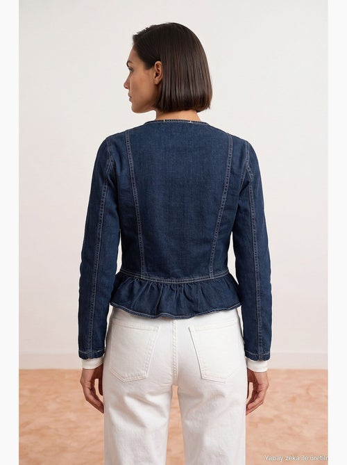 Veste en jean col rond à boutons, manches longues, bas volanté dilvin - Kiabi Veste en jean col rond à boutons, manches longues, bas volanté dilvin - Kiabi