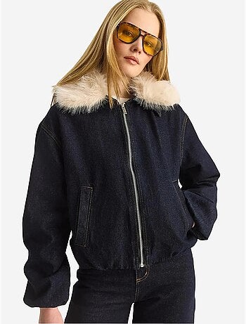Veste en jean courte lucci avec détails en fausse fourrure