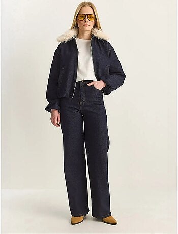 Veste en jean courte lucci avec détails en fausse fourrure