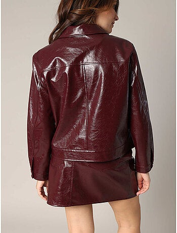 Veste en similicuir brillant avec poches poitrine à rabat 'deeluxe'