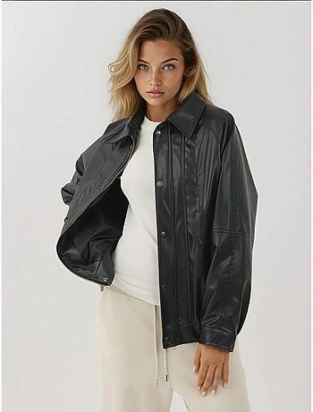 Veste en similicuir surdimensionnée avec poches