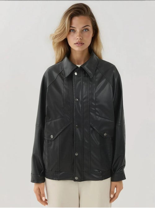 Veste en similicuir surdimensionnée avec poches - Kiabi Veste en similicuir surdimensionnée avec poches - Kiabi