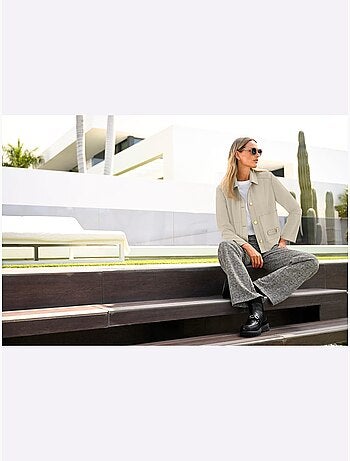 Veste en synthétique bords ouverts modernes - taille standard - helline