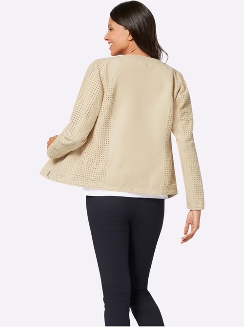 Veste En Synthétique Imitation Velours Douce Découpée Au Laser - Taille Standard - Moda Vilona - Kiabi