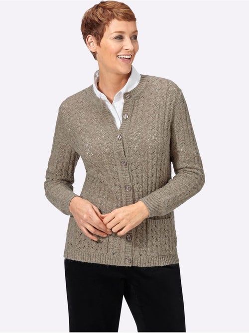 Veste en tricot avec col rond à boutons et poches plaquées - Taille standard - Witt - Kiabi Veste en tricot avec col rond à boutons et poches plaquées - Taille standard - Witt - Kiabi