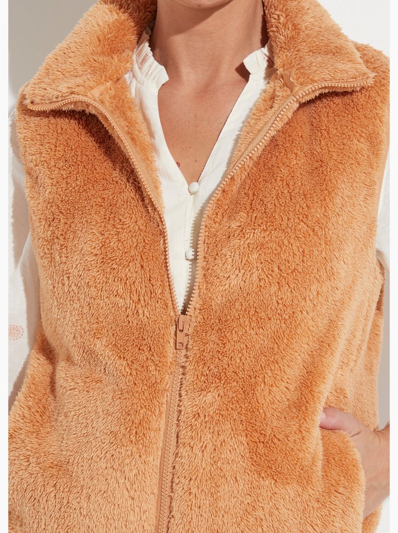 Veste fausse fourrure sans manches col montant - Afibel Camel - Kiabi