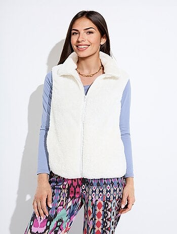 Veste fausse fourrure sans manches col montant