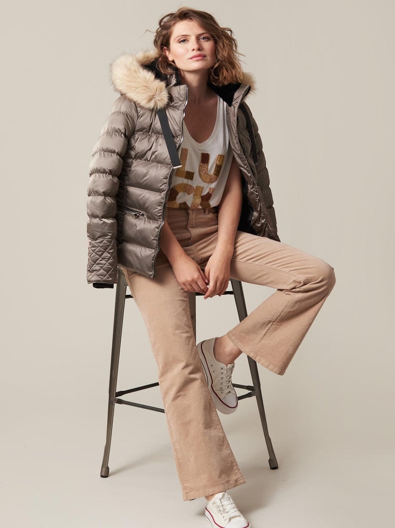Veste femme matelassée avec capuche imitation fourrure 'Deeluxe' Gris taupe - Kiabi