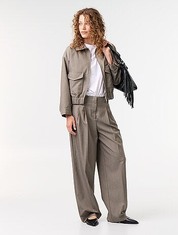 Veste fluide avec ouverture zippée