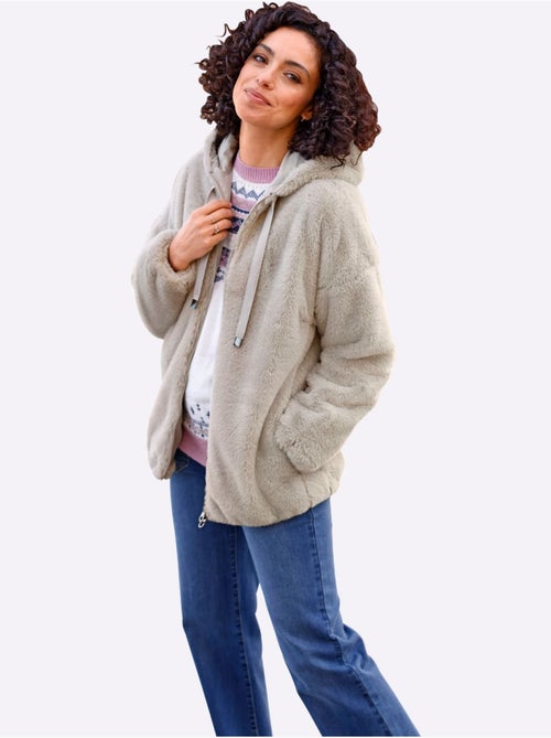 Veste Imitation Fourrure Allure Tendance - Taille Standard - Witt - Kiabi Veste Imitation Fourrure Allure Tendance - Taille Standard - Witt - Kiabi