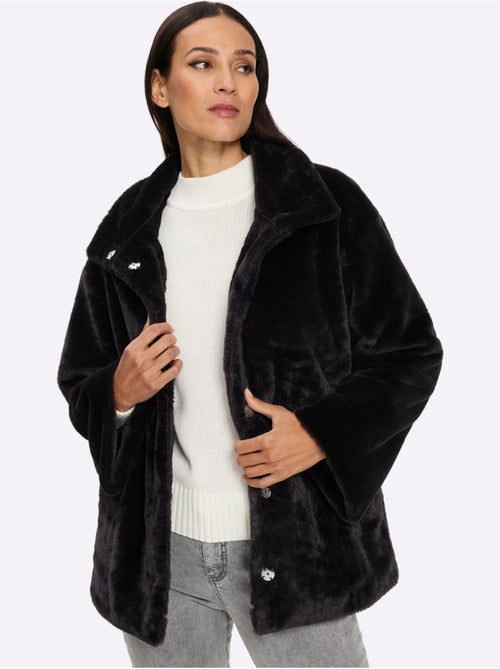 Veste Imitation Fourrure Imitation Fourrure De Qualité - Taille Standard - Helline - Kiabi Veste Imitation Fourrure Imitation Fourrure De Qualité - Taille Standard - Helline - Kiabi