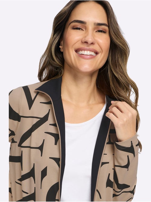 Veste Légère Col à Revers élégant - Taille Standard - Moda Vilona - Kiabi Veste Légère Col à Revers élégant - Taille Standard - Moda Vilona - Kiabi
